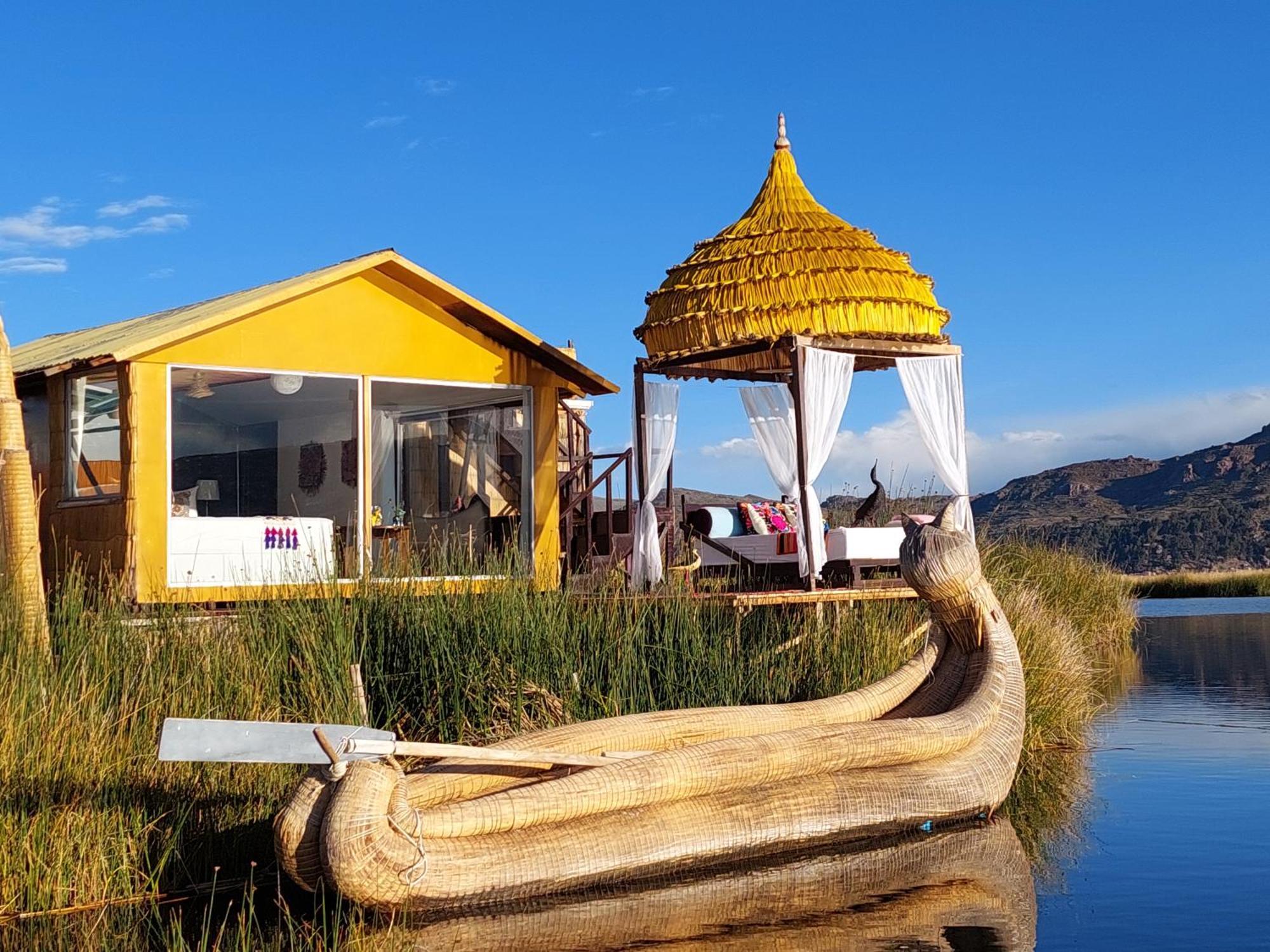 Uros Peru * Puno